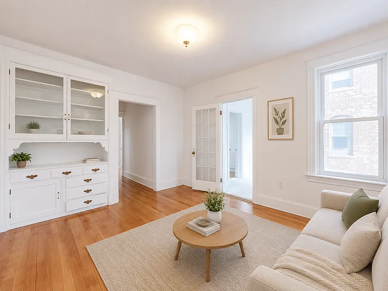 37 Park Vale Ave #3 — Photo 2