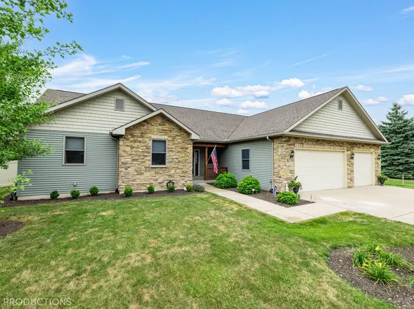 4220 Abercrombie Dr, Chesterton, IN 46304