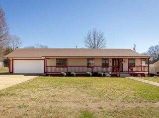 104 Caldwell Dr, Florence, AL 35633