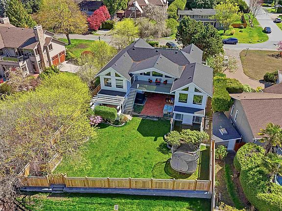 2nd image of 29 English Bluff Rd