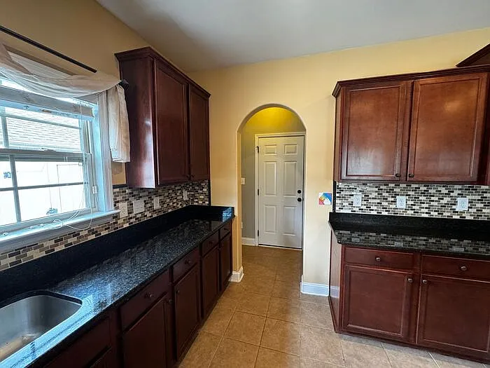 2532 Oxmoor Blvd SW — Photo 17