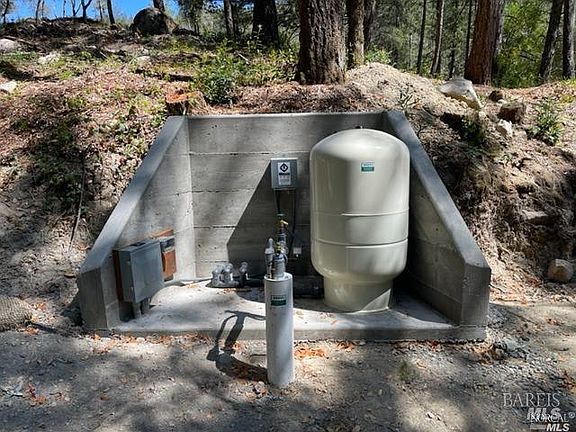 3rd image of 5070 Gates Road