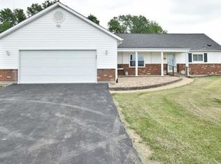 1464 Riverwood Dr, Pacific, MO 63069