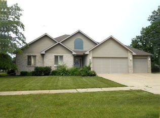 26709 S Justin Dr, Channahon, IL 60410