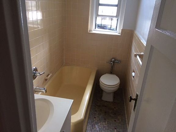 4th image of 7011 108th St