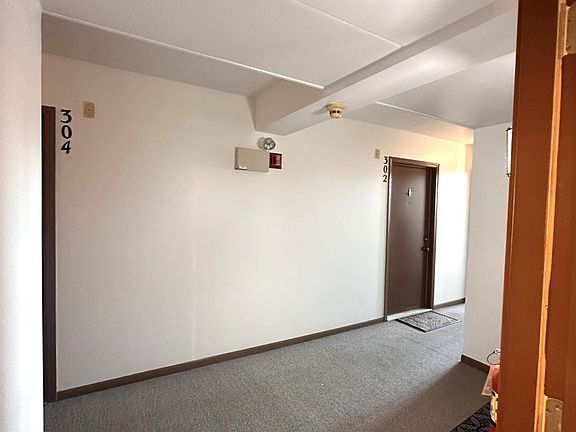 3rd image of 4922 134th St APT 303