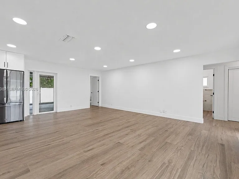 8951 NW 21st St — Photo 14