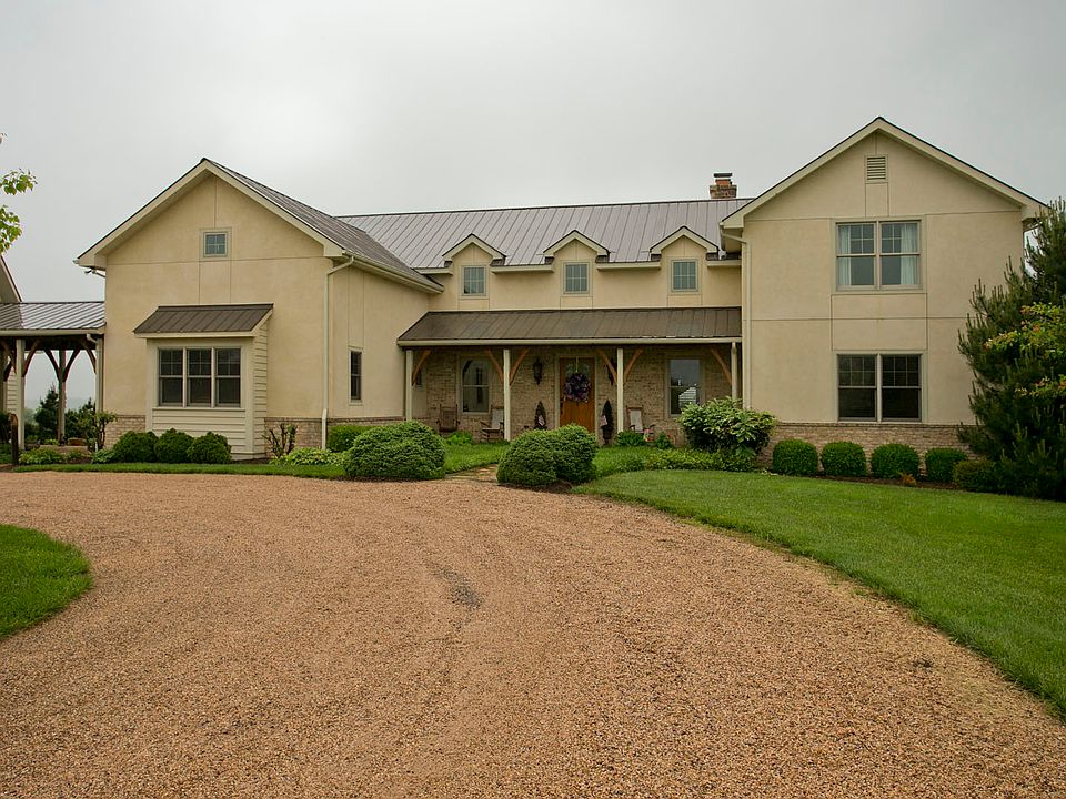 1st image of 216 Marsh Brook Ln