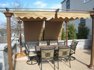 73 Maple Valley Cres, Rochester, NY 14623