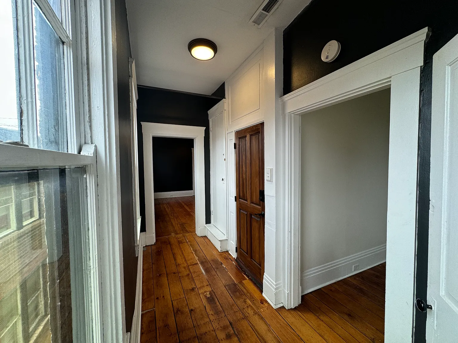 1 bed, $1,295 — Photo 4