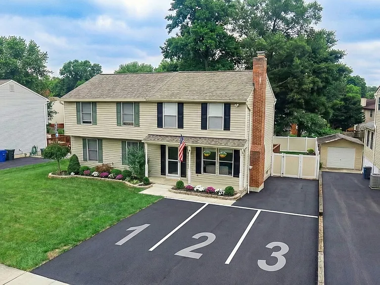 6471 Grommet Dr — Photo 46