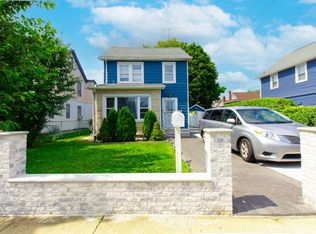 361 E Columbia St, Hempstead, NY 11550