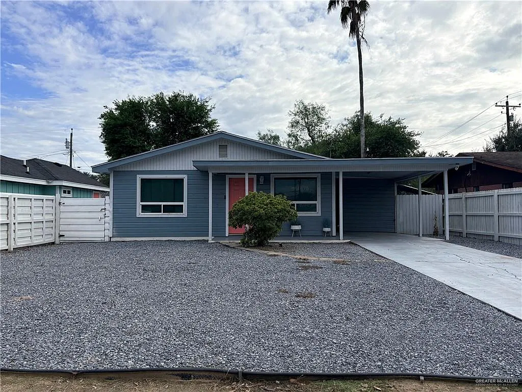 2 bed, 1.0 bath, 1963 sqft, $1,800 — Photo 1
