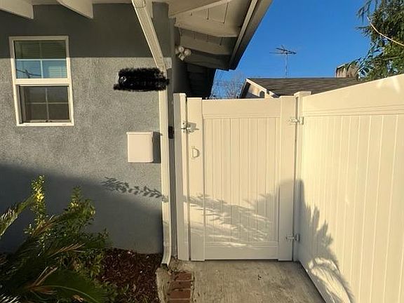 2nd image of 23955 Kittridge St