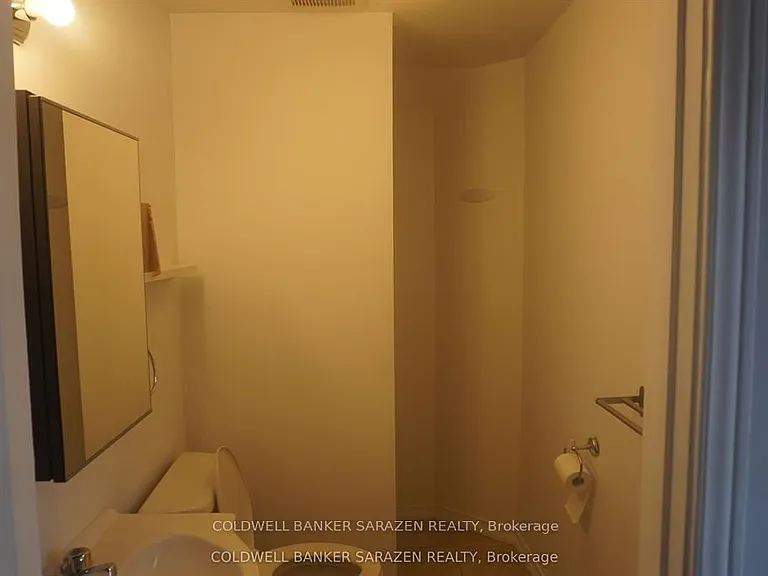 326 Flora St #3 — Photo 7