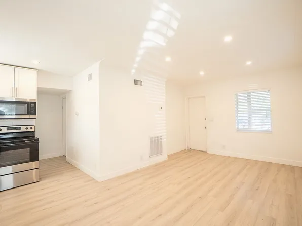 Charming 2 units building in Prime St. Pete Location, 626 23rd Ave S #A, Saint Petersburg, FL 33705