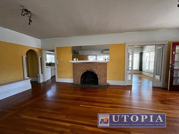 3rd image of 1114 Laurel St