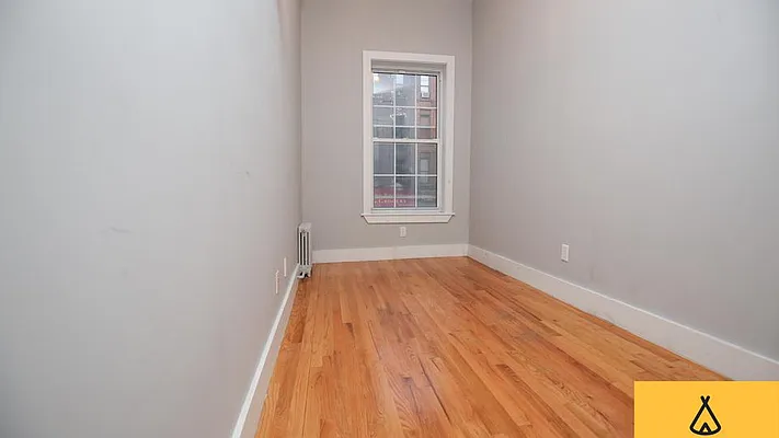 Rented by Nooklyn NYC LLC | media 4