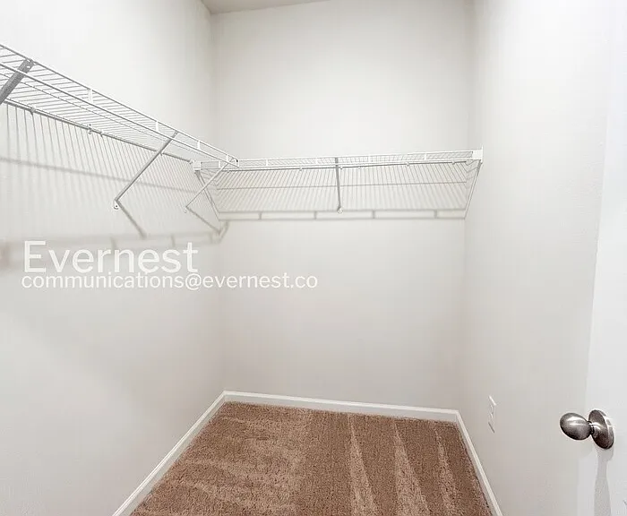 221 Aniston Ln — Photo 12