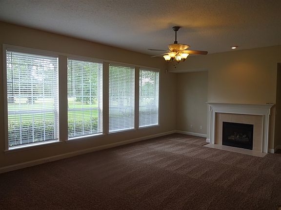 2nd image of 740 Eagle Point Dr