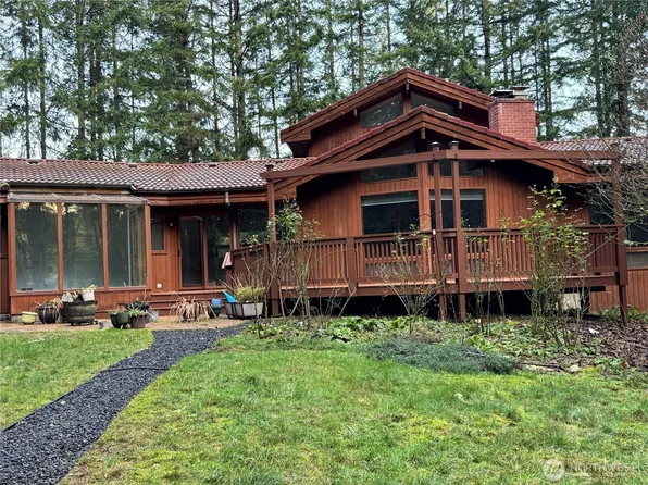 7575 NE New Brooklyn Road, Bainbridge Island, WA 98110