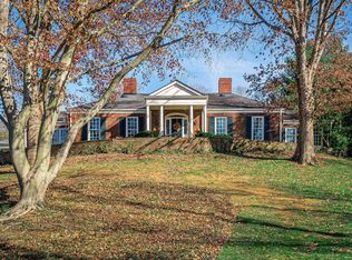 158 Arrowhead Rd, Indian Hills, KY 40207