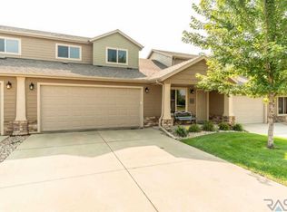 5416 S Ledgestone Pl, Sioux Falls, SD 57108