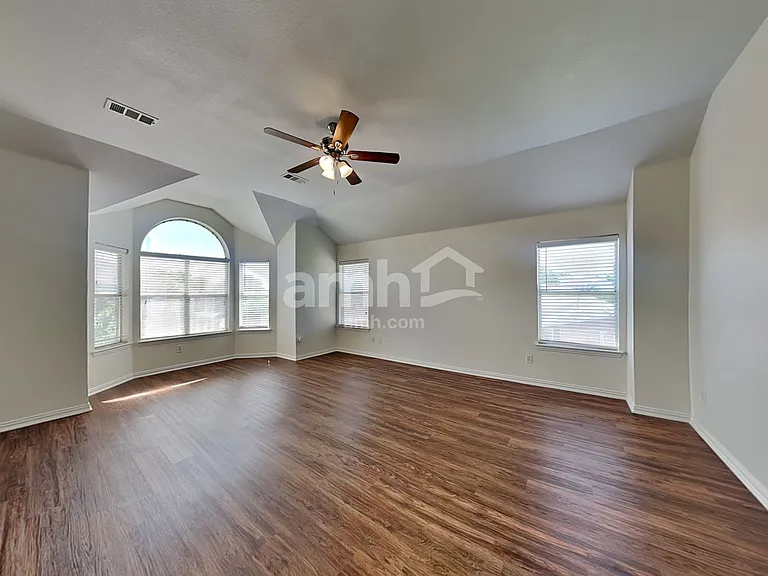 2619 Hopkins Dr — Photo 14
