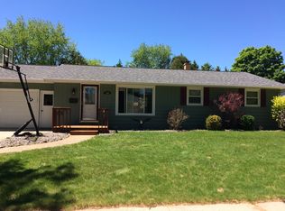 1405 Hillcrest Ave, Kewaunee, WI 54216