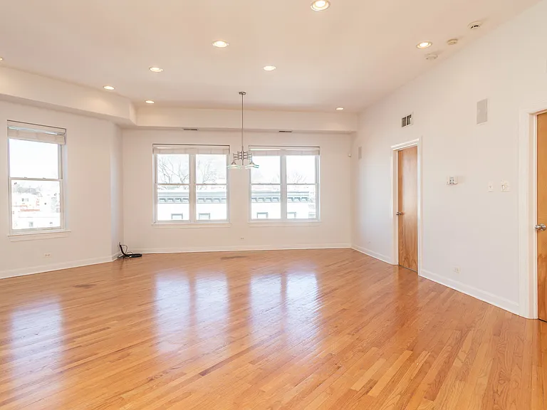 845 W Altgeld St #4D — Photo 5