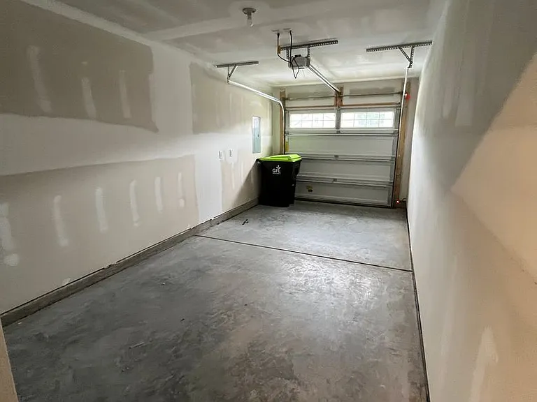 4184 Farmfield Dr — Photo 28