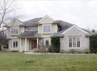 215 Minges Hills Dr, Battle Creek, MI 49015