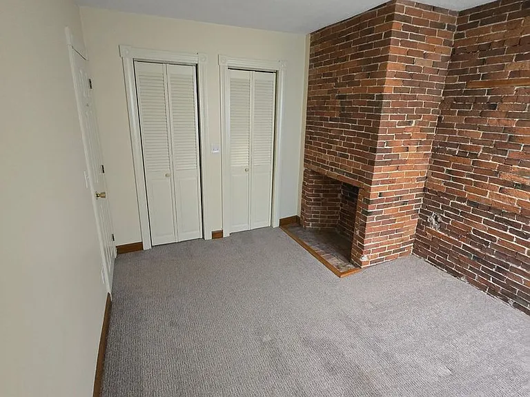 83 Cabot 1 Bartlett St — Photo 6