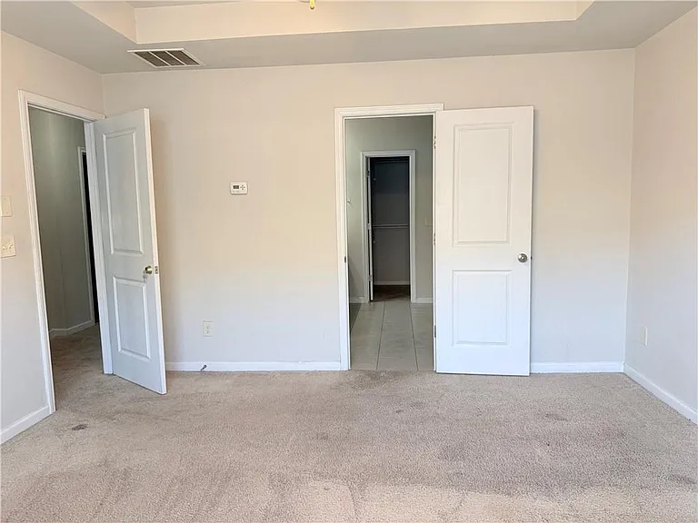 1033 Haley Woods Ln — Photo 16