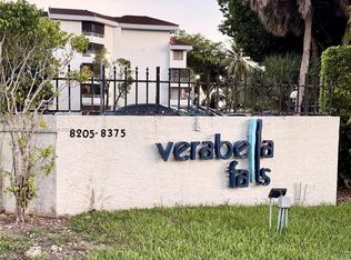 Verabella Falls Condo, Miami, FL 33193