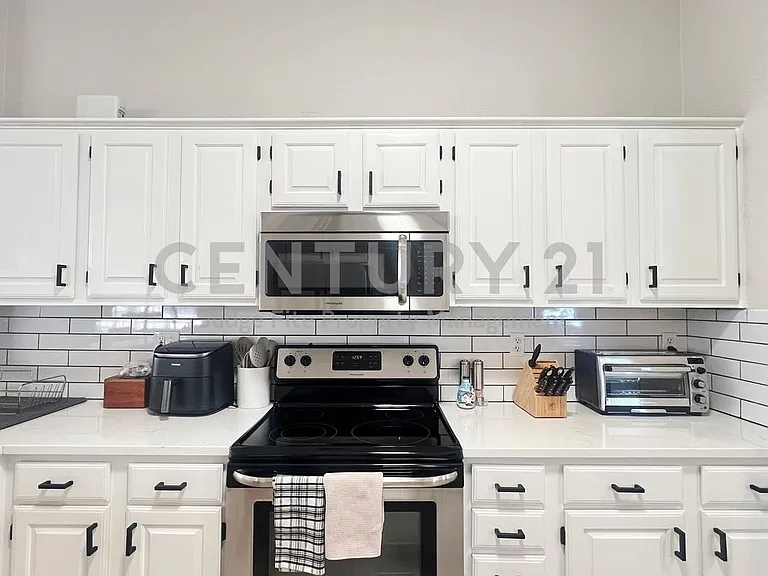 10613 Tallahassee Dr — Photo 7