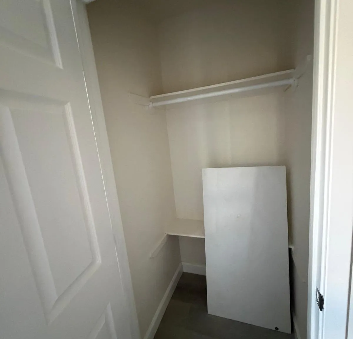 2 bed, 750 sqft, $2,999 — Photo 4