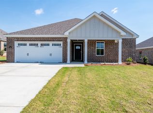 47 Coolidge Dr, Wetumpka, AL 36092