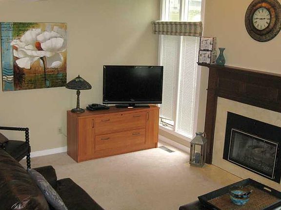5th image of 9659 N Highgate Cir
