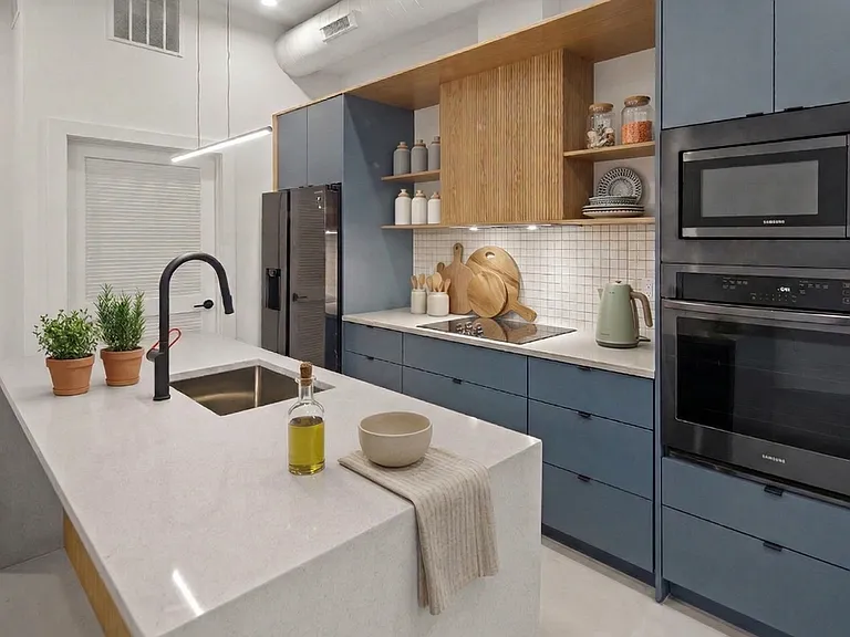 2201 Frankford Ave. — Photo 2