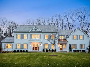 35 Old Parish Rd, Darien, CT 06820