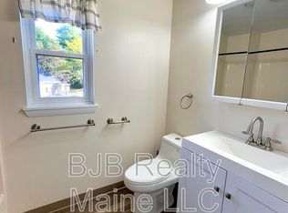 395 Lisbon St APT 14, Lisbon, ME 04250