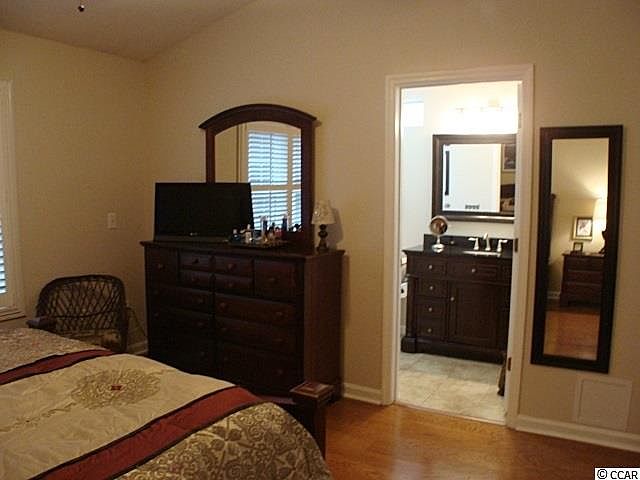 2nd image of 602 Tarrant St