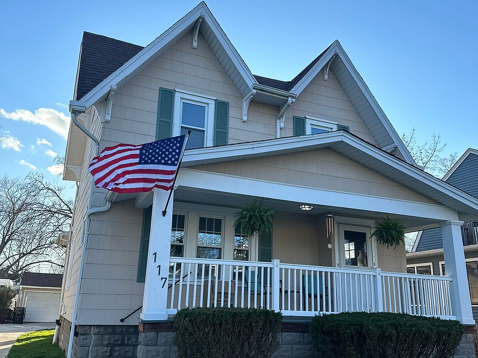 1st image of 117 Elmwood Park W