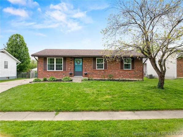 1407 Nina Road, Jeffersonville, IN 47130