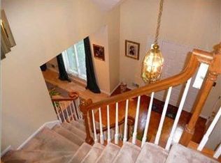 421 Chimney Rock Dr, Shepherdsville, KY 40165