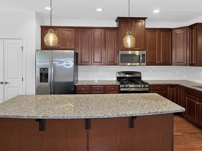 5363 S Center Dr — Photo 10