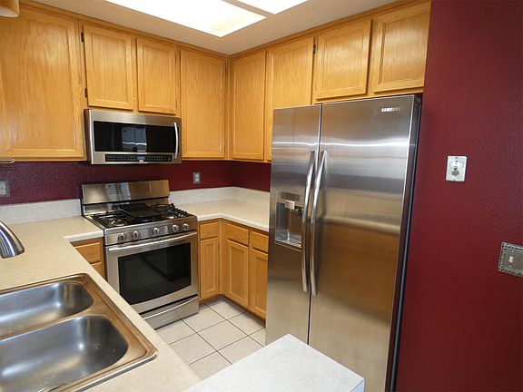 5th image of 2203 Howard Ave