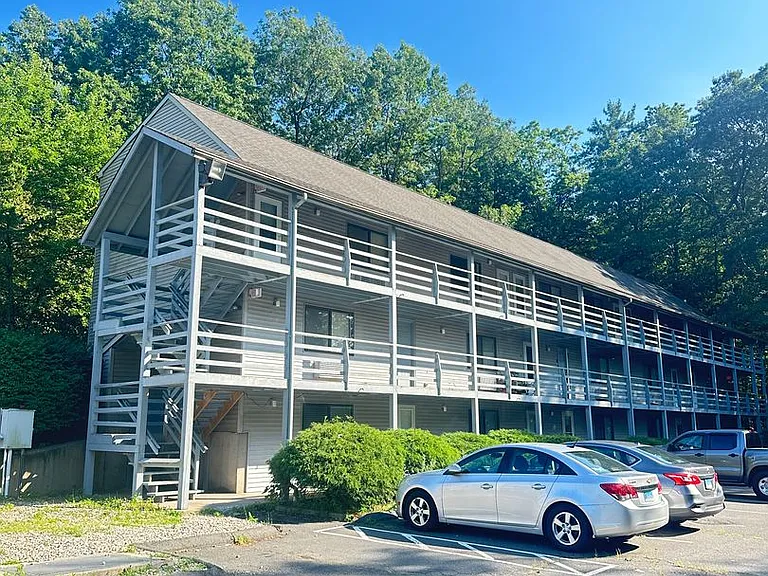 17 Farmington Ave — Photo 12