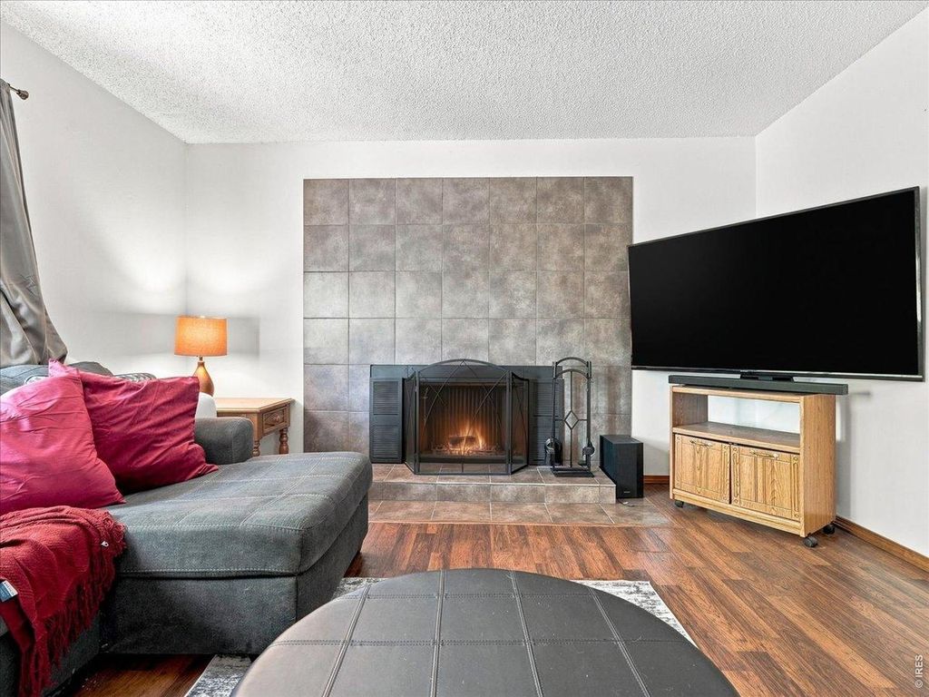 4420 Julian Ct